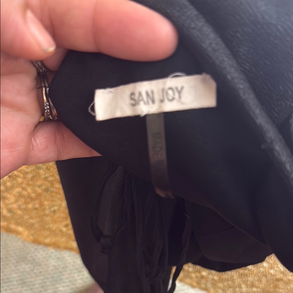 San Joy Classic Black Attire